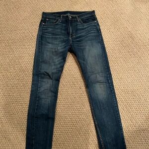 Men’s dark Levi’s 33 by 34